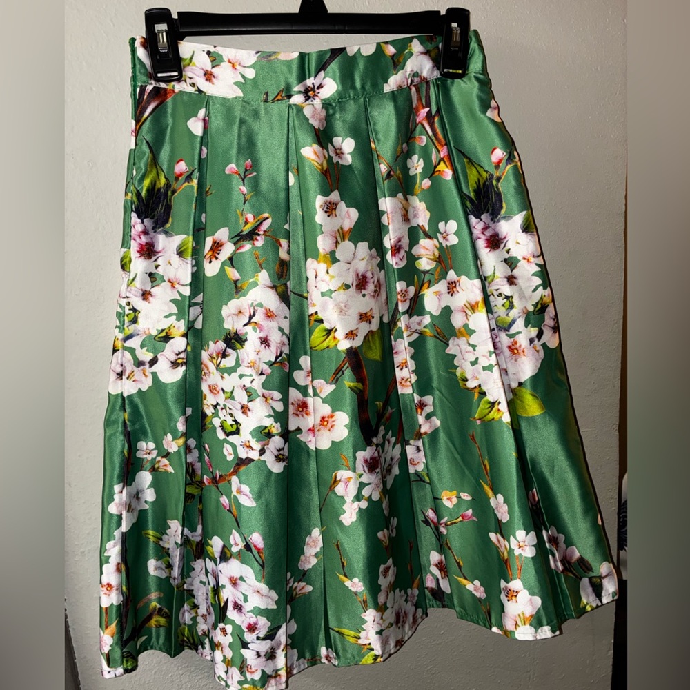 Floral Green pleated Skirt
